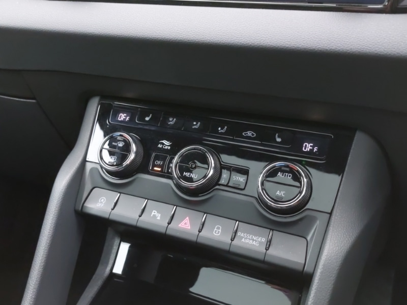 Used Skoda Karoq 2024 for sale - 77304364: Photo 15