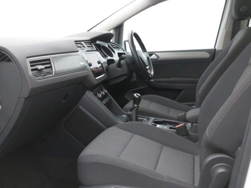 Used Volkswagen Touran 2019 for sale - 78085352: Photo 5