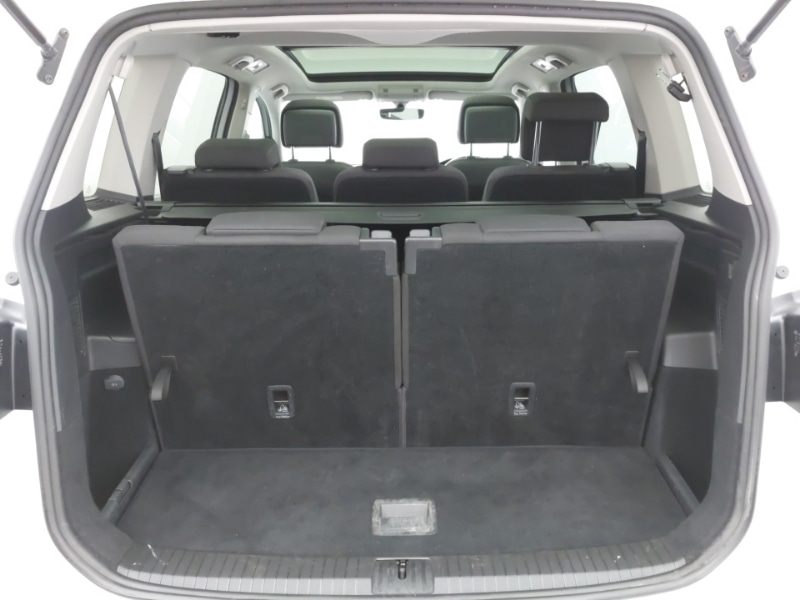 Used Volkswagen Touran 2019 for sale - 78085352: Photo 8