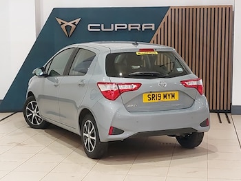 Used Toyota Yaris 2019 for sale - 78441616: Photo