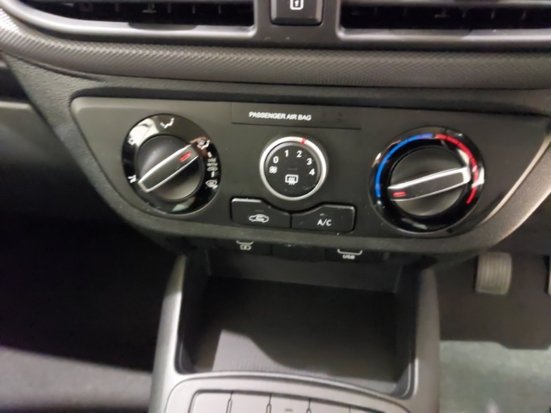 Used Hyundai i10 2024 for sale - 76533237: Photo 17