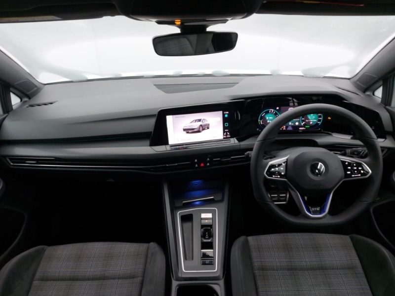 Used Volkswagen Golf 2021 for sale - 77300218: Photo 2