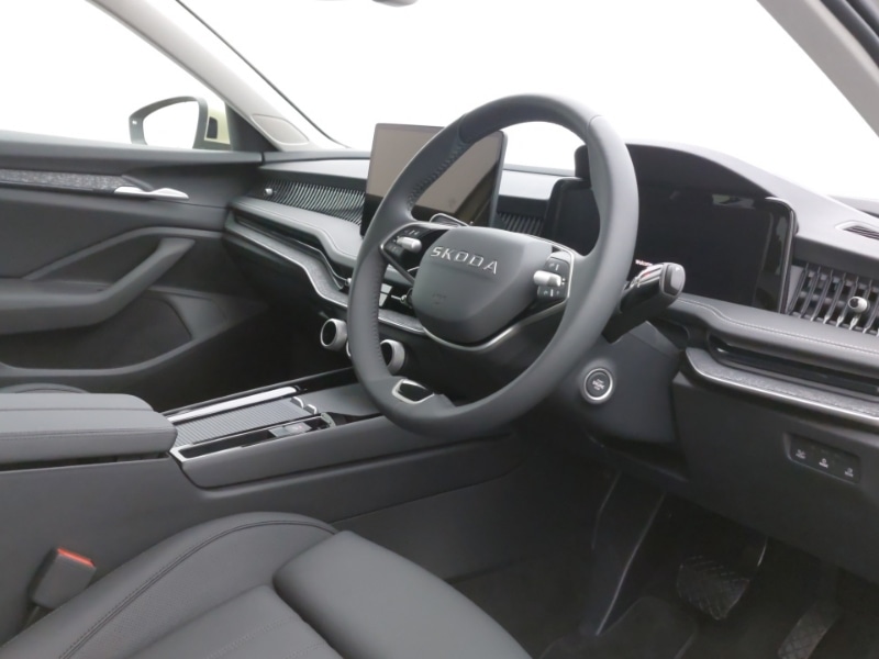 Used Skoda Superb 2025 for sale - 77123181: Photo 12