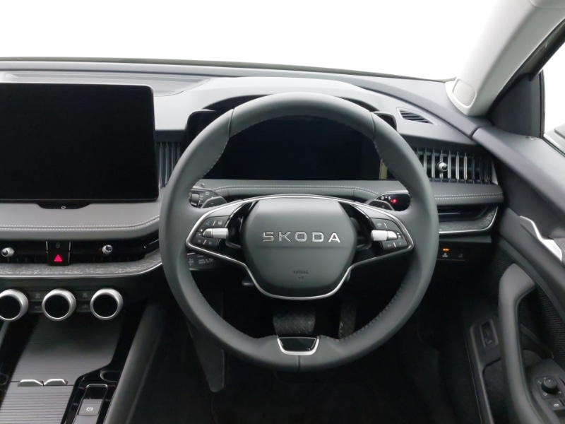 Used Skoda Superb 2025 for sale - 77123181: Photo 7