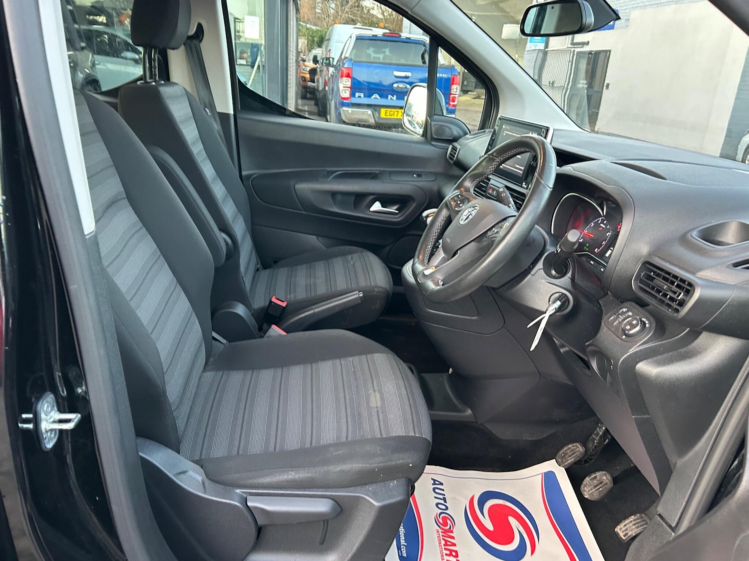 Used Vauxhall Combo Life 2022 for sale - 77119715: Photo 9