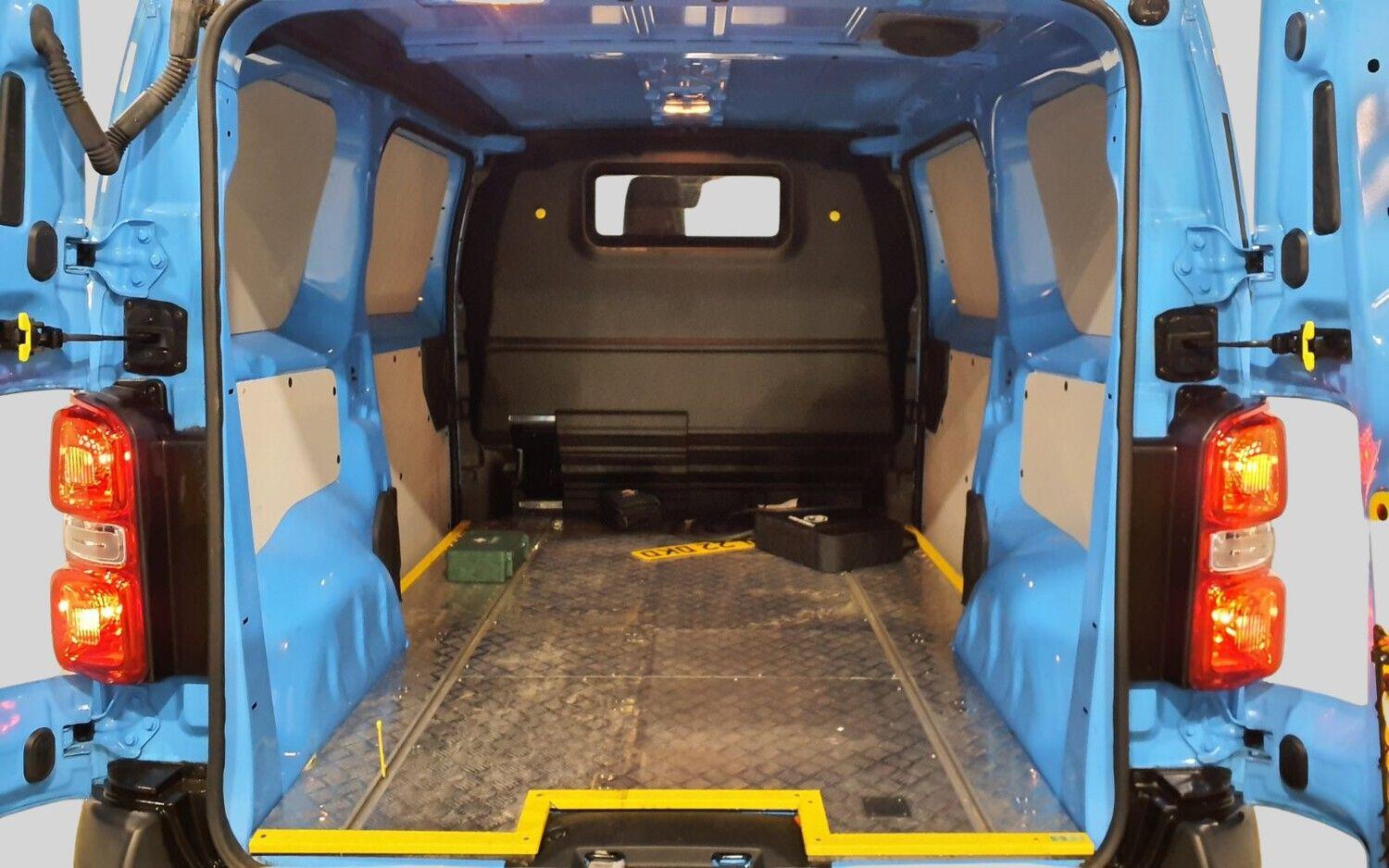 Used Vauxhall Vivaro Electric for sale - 77824701: Photo 9