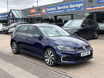 Used Volkswagen Golf 2017 for sale - 79657171: Photo