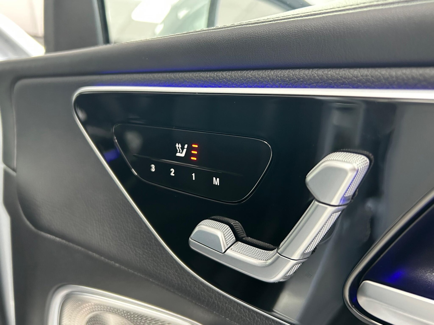 Used Mercedes-Benz GLC 2023 for sale - 77657712: Photo 72