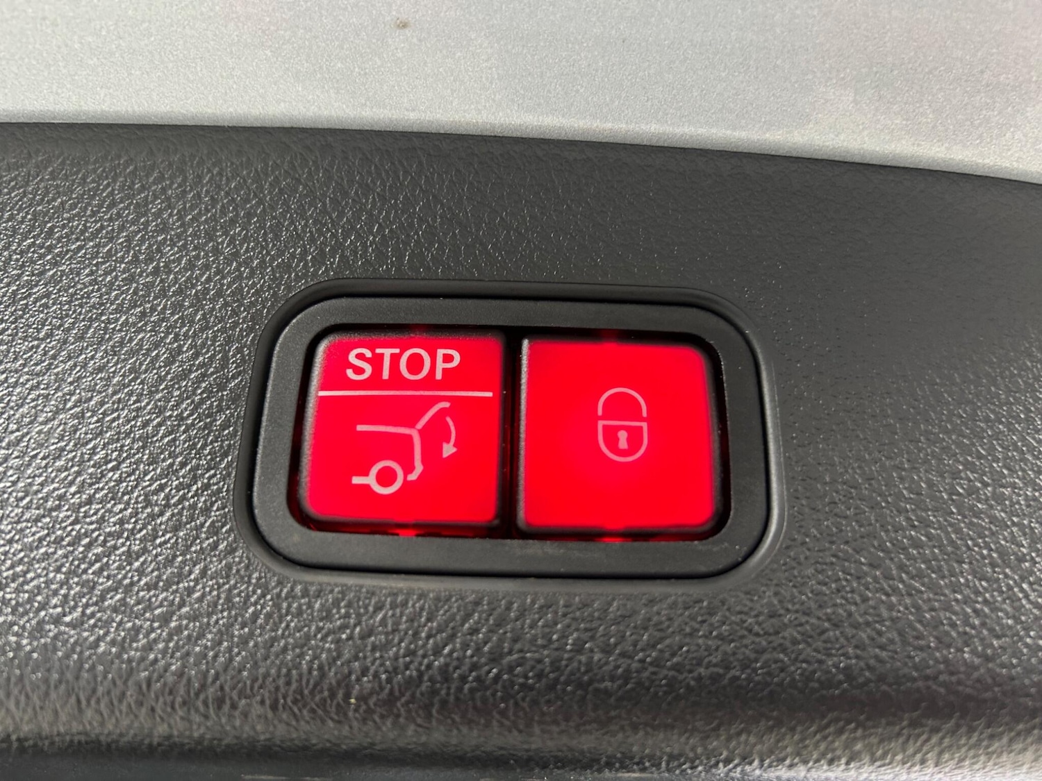 Used Mercedes-Benz GLC 2023 for sale - 77657712: Photo 80