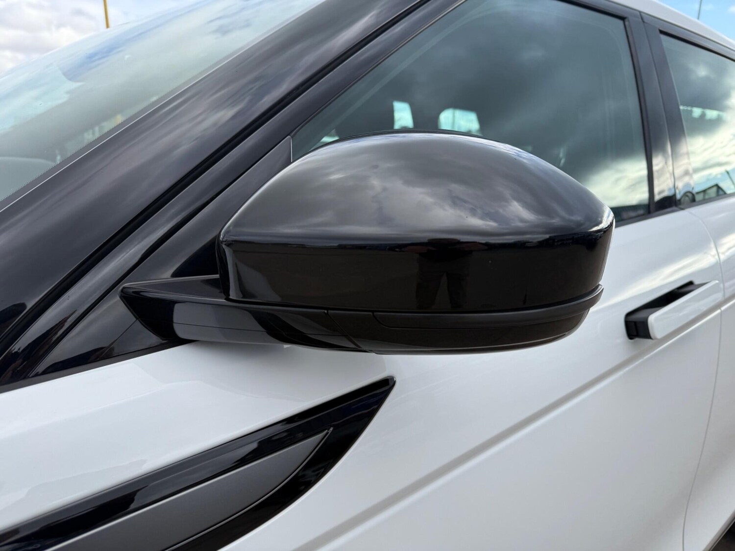 Used Land Rover Range Rover Evoque 2024 for sale - 77883213: Photo 7