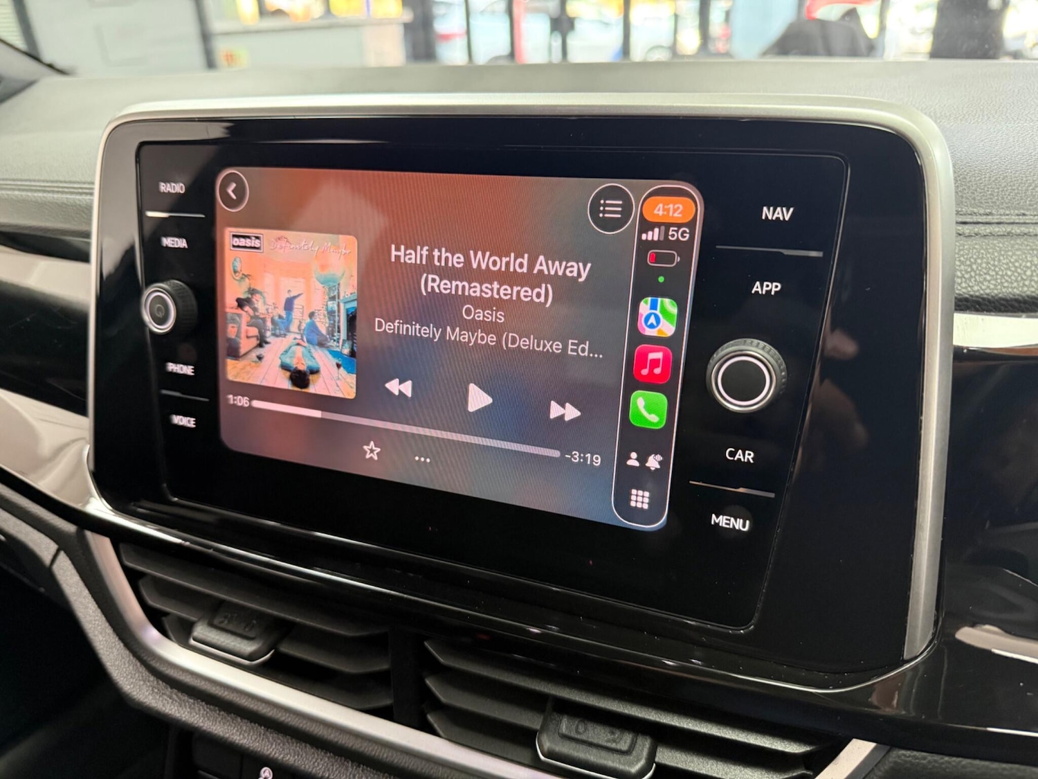 Used Volkswagen T-Roc 2024 for sale - 77425732: Photo 32