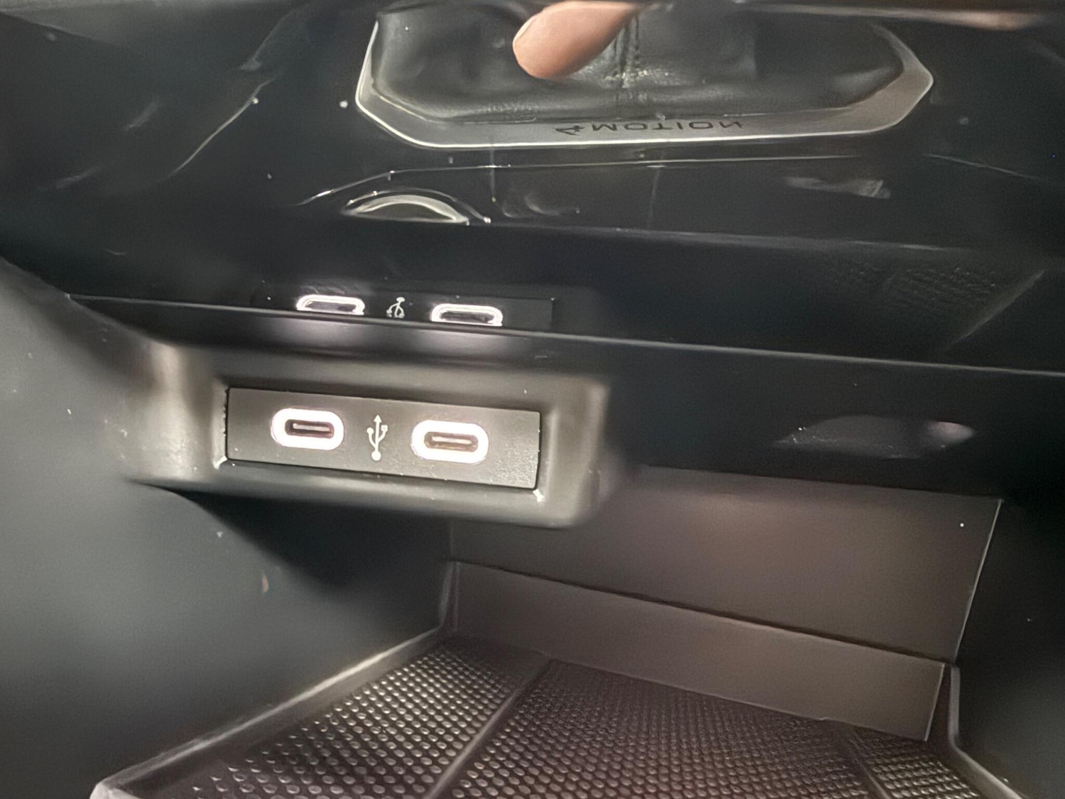 Used Volkswagen T-Roc 2024 for sale - 77425732: Photo 47