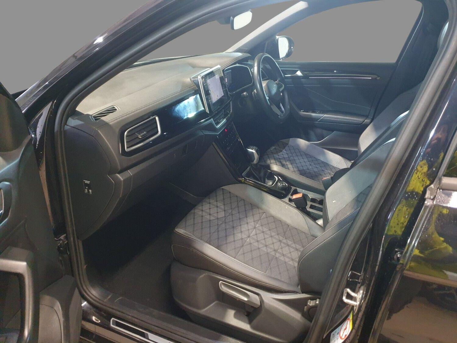 Used Volkswagen T-Roc 2024 for sale - 77425732: Photo 5