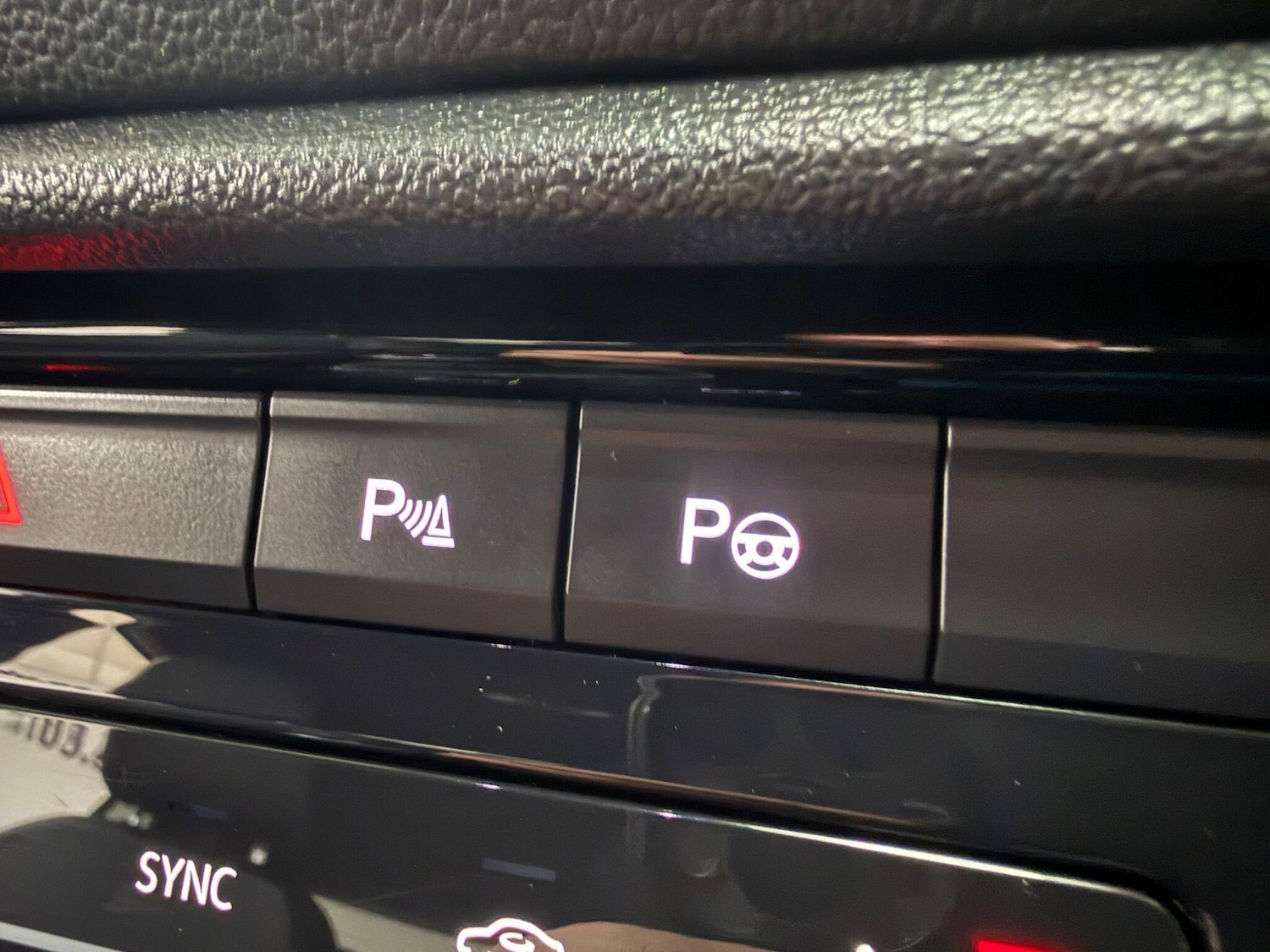 Used Volkswagen T-Roc 2024 for sale - 77425732: Photo 54