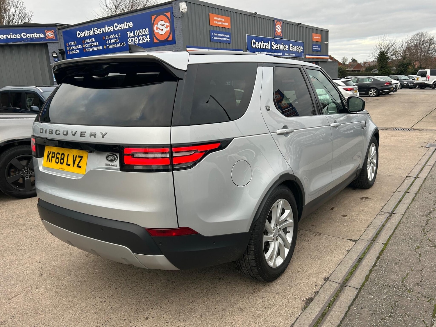 Used Land Rover Discovery 2018 for sale - 77040633: Photo 15