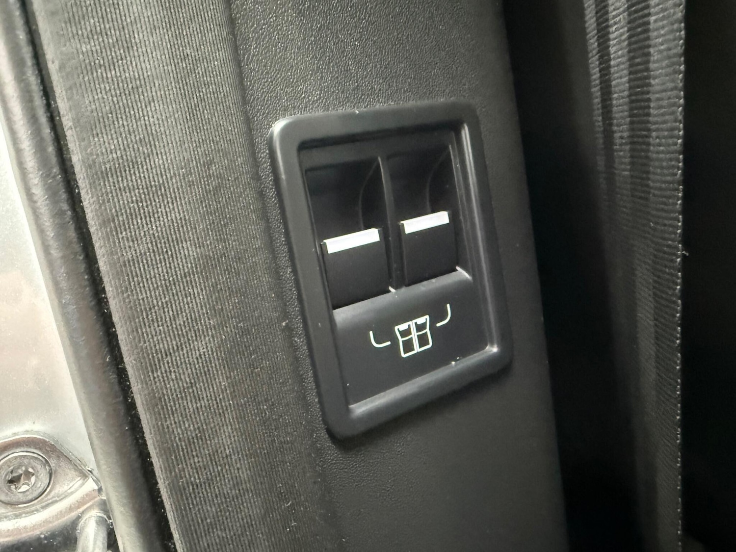 Used Land Rover Discovery 2018 for sale - 77040633: Photo 18