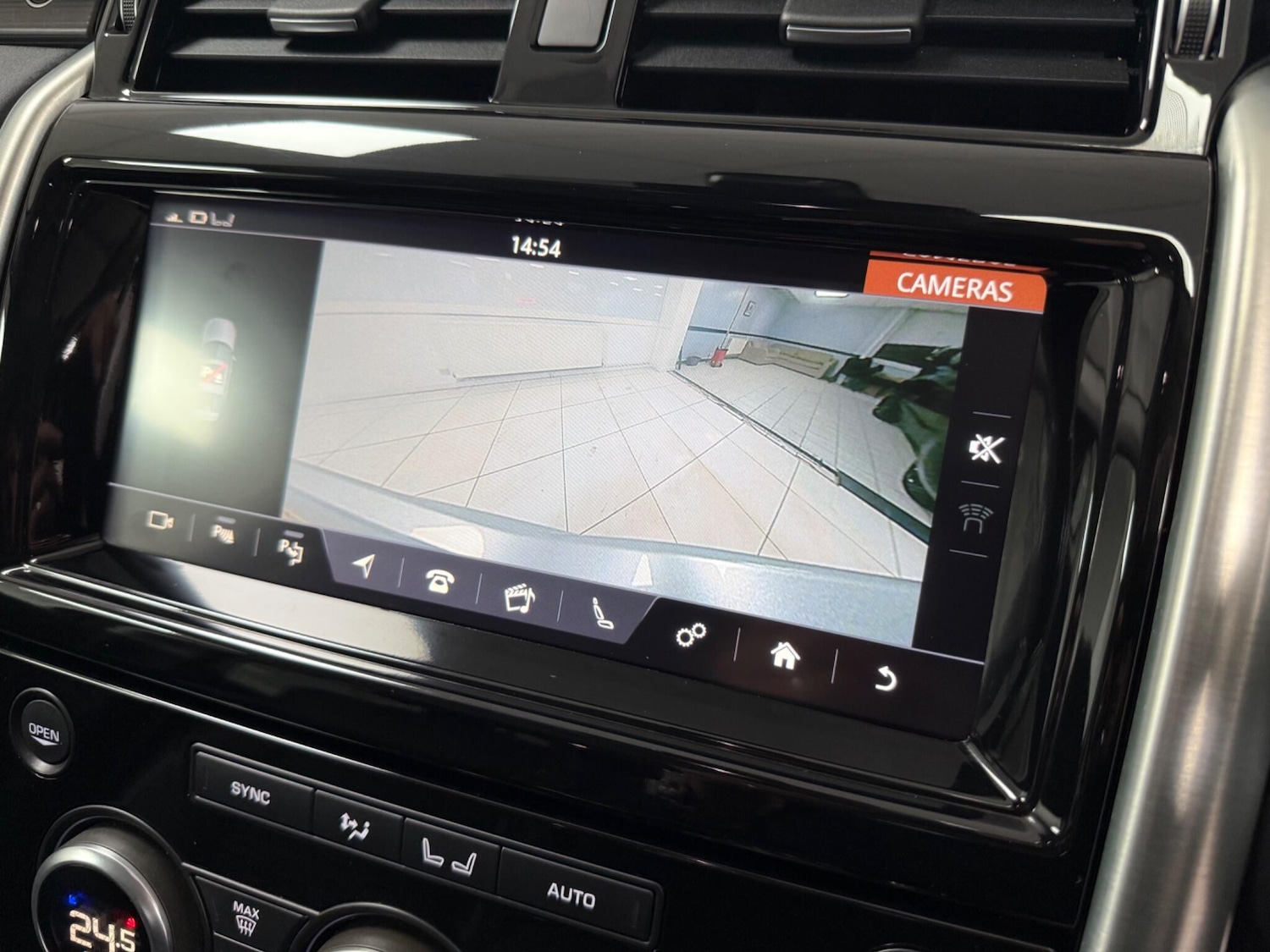 Used Land Rover Discovery 2018 for sale - 77040633: Photo 46