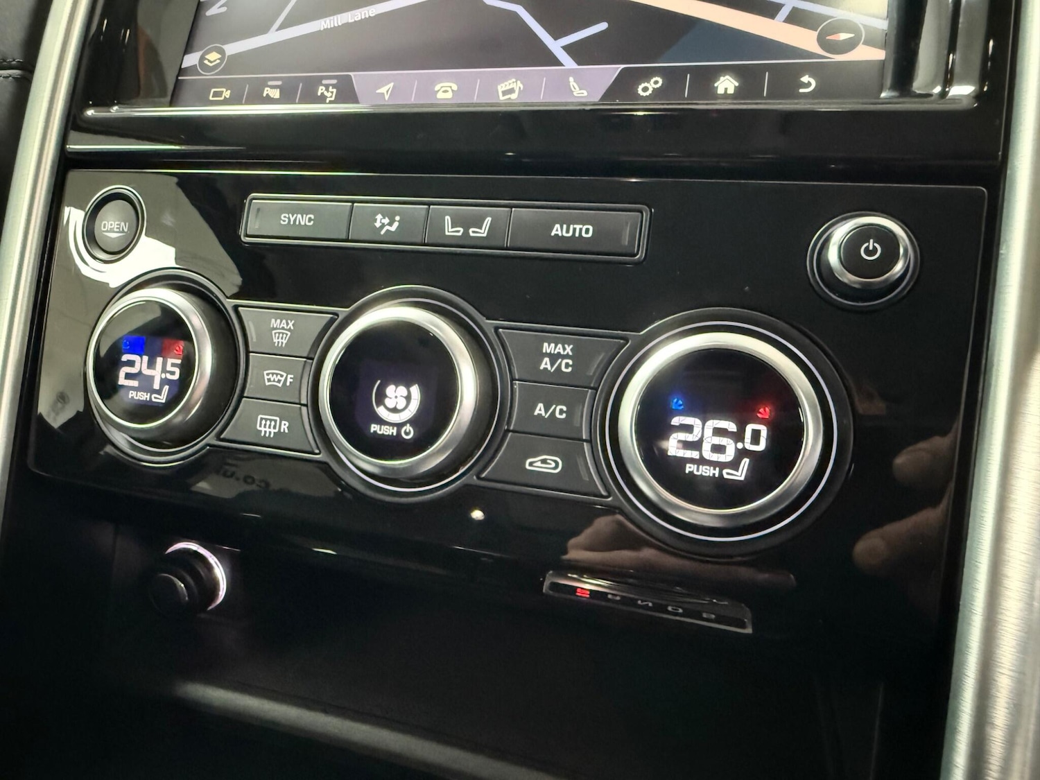 Used Land Rover Discovery 2018 for sale - 77040633: Photo 56