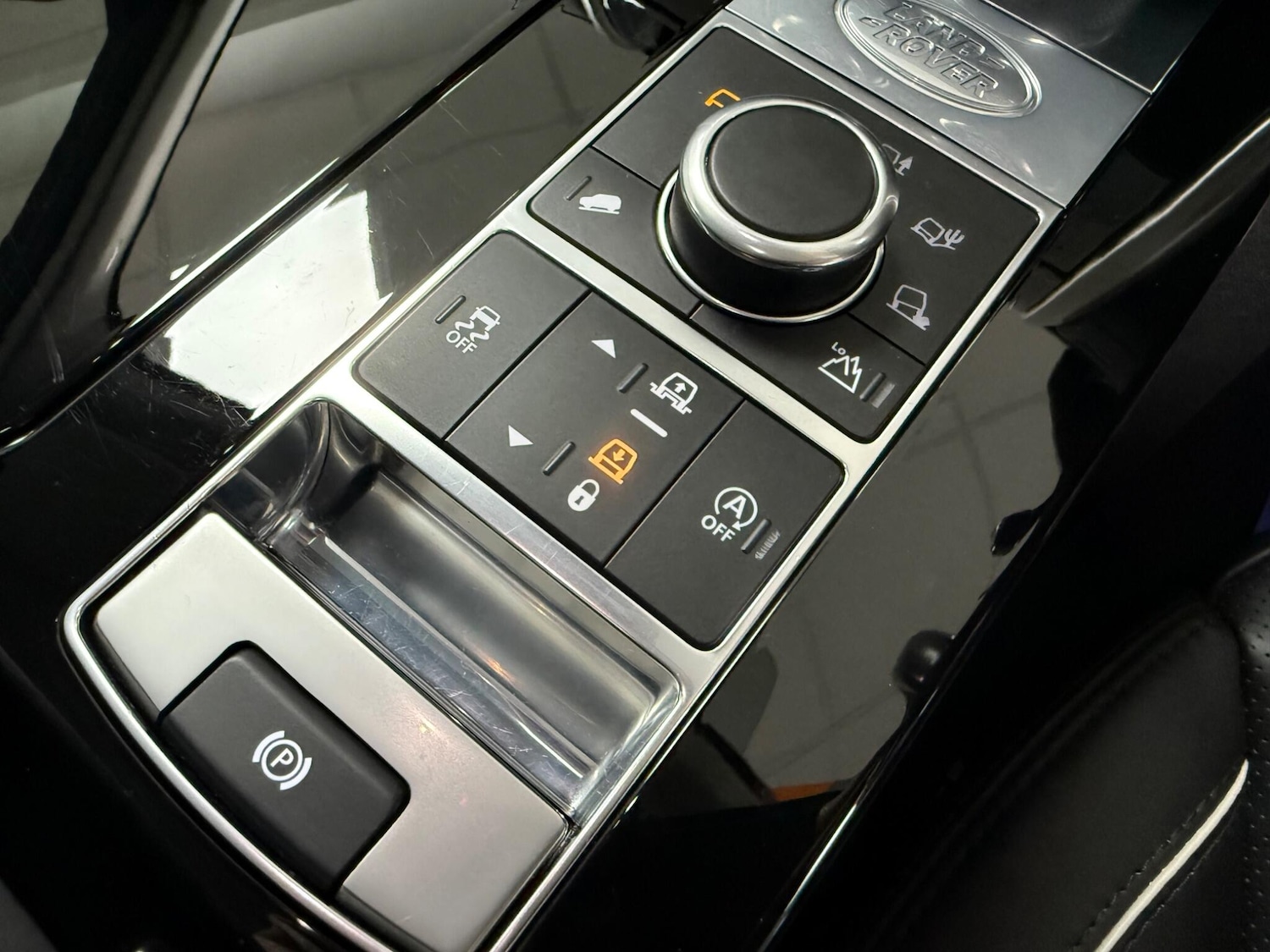 Used Land Rover Discovery 2018 for sale - 77040633: Photo 57