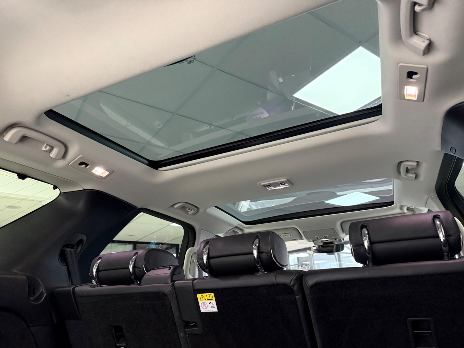 Used Land Rover Discovery 2018 for sale - 77040633: Photo 66