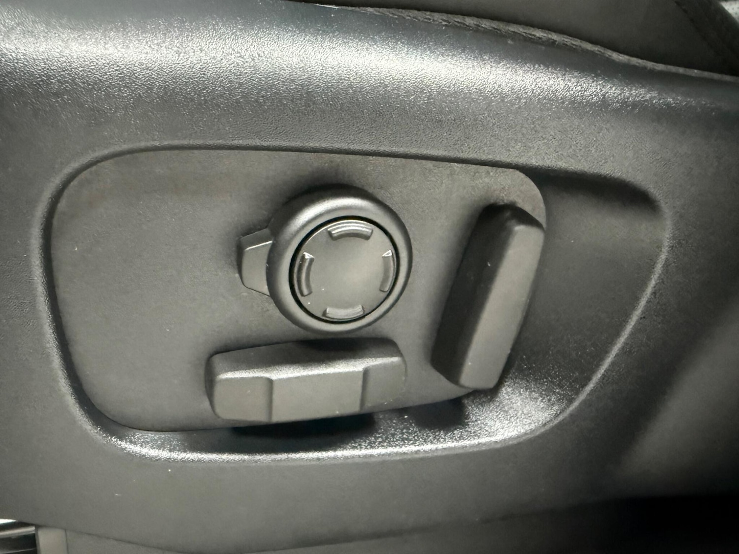 Used Land Rover Discovery 2018 for sale - 77040633: Photo 69