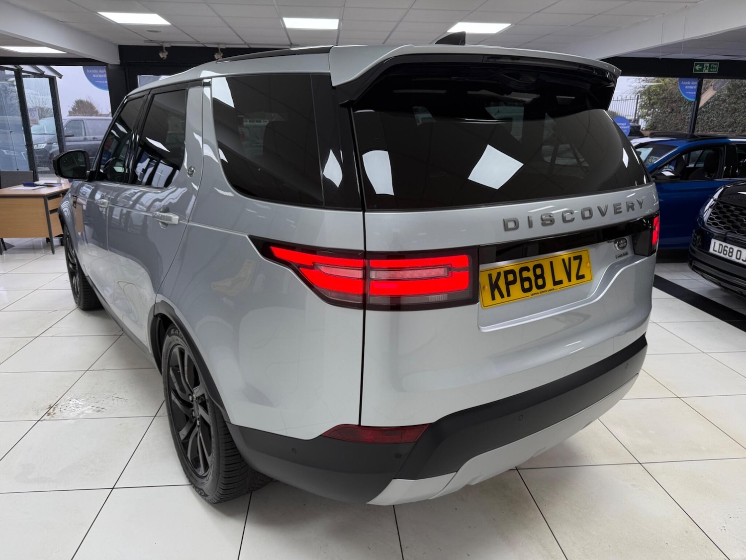Used Land Rover Discovery 2018 for sale - 77040633: Photo 79