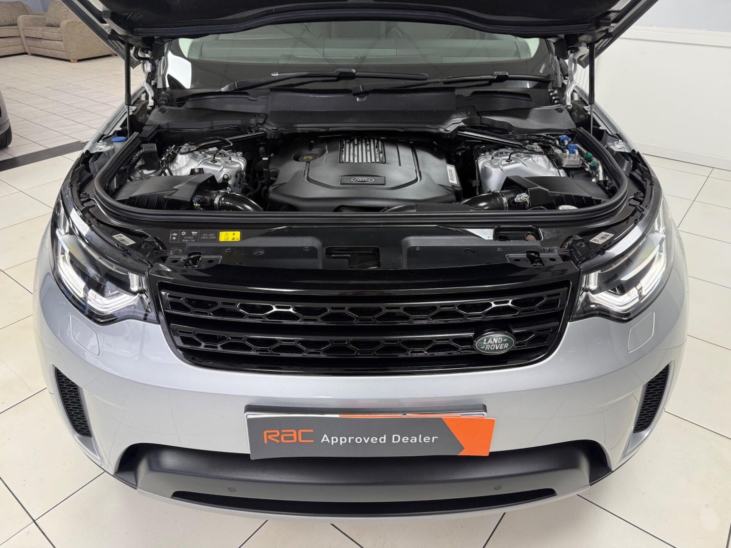 Used Land Rover Discovery 2018 for sale - 77040633: Photo 85