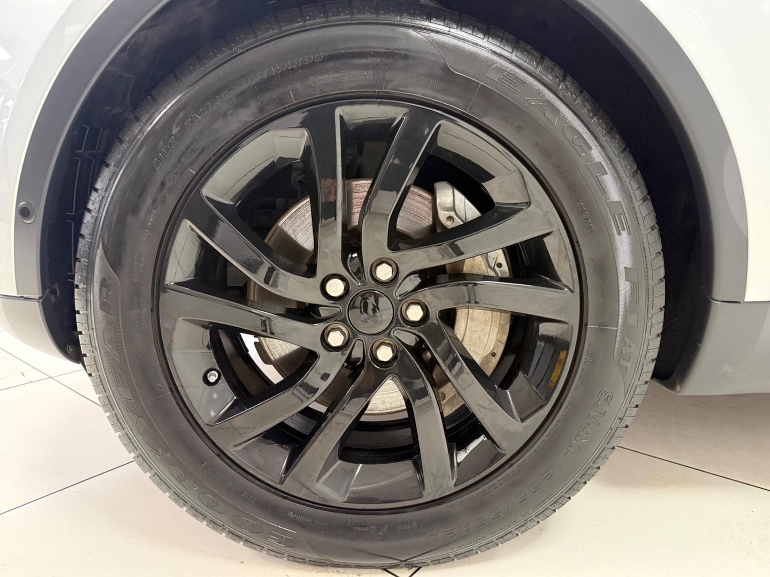 Used Land Rover Discovery 2018 for sale - 77040633: Photo 92