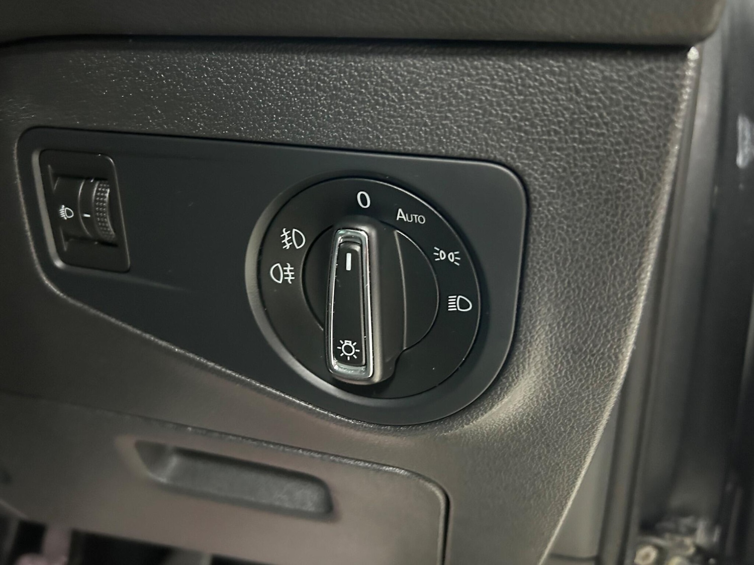 Used Volkswagen Tiguan 2017 for sale - 76473254: Photo 48