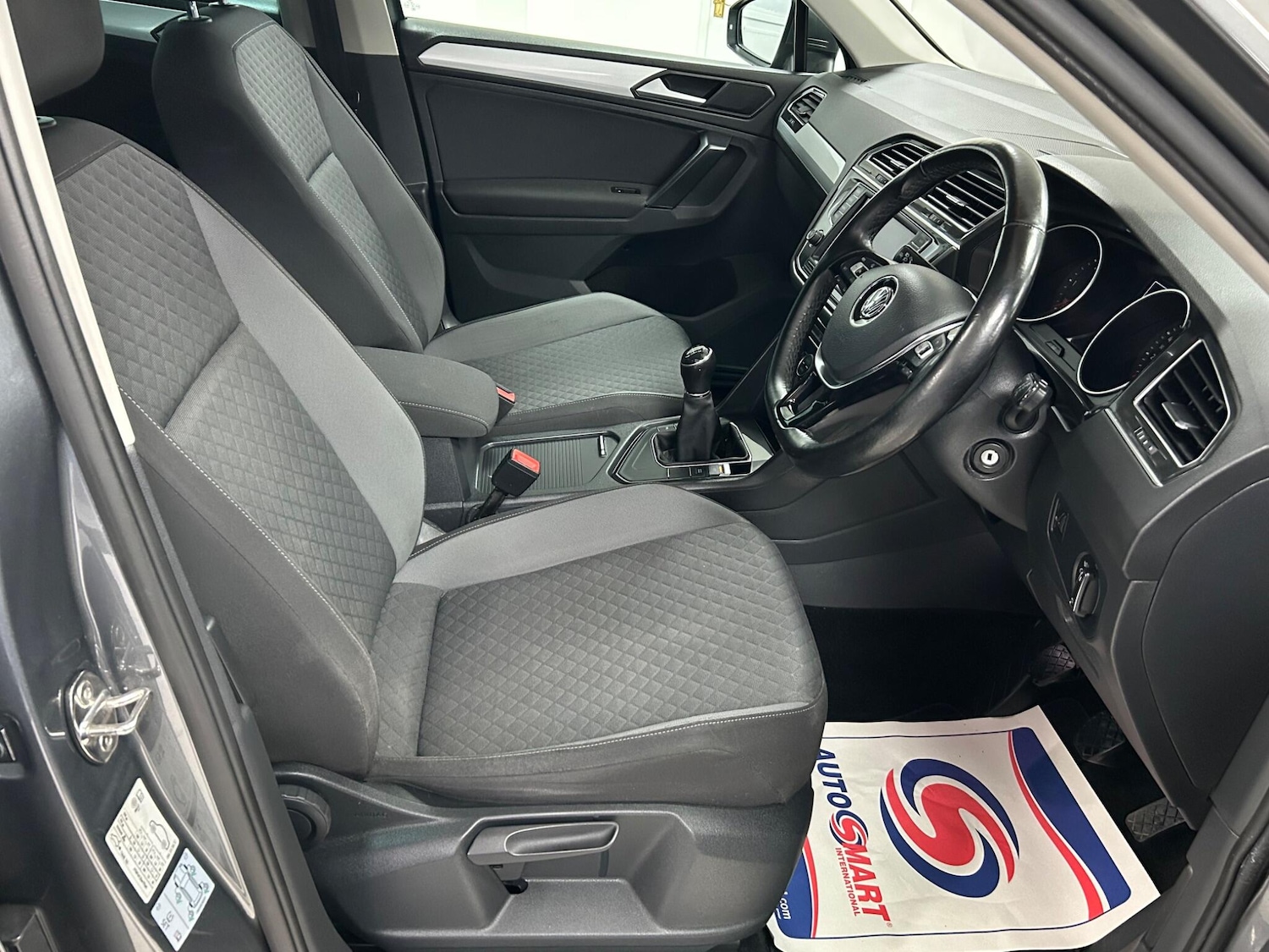 Used Volkswagen Tiguan 2017 for sale - 76473254: Photo 51