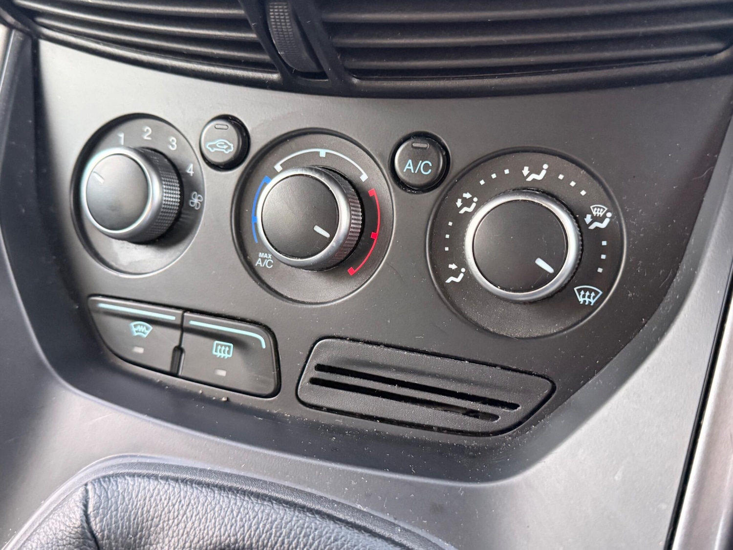 Used Ford Kuga 2013 for sale - 77131481: Photo 20