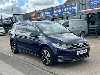 Used Volkswagen Touran 2019 for sale - 78504034: Photo