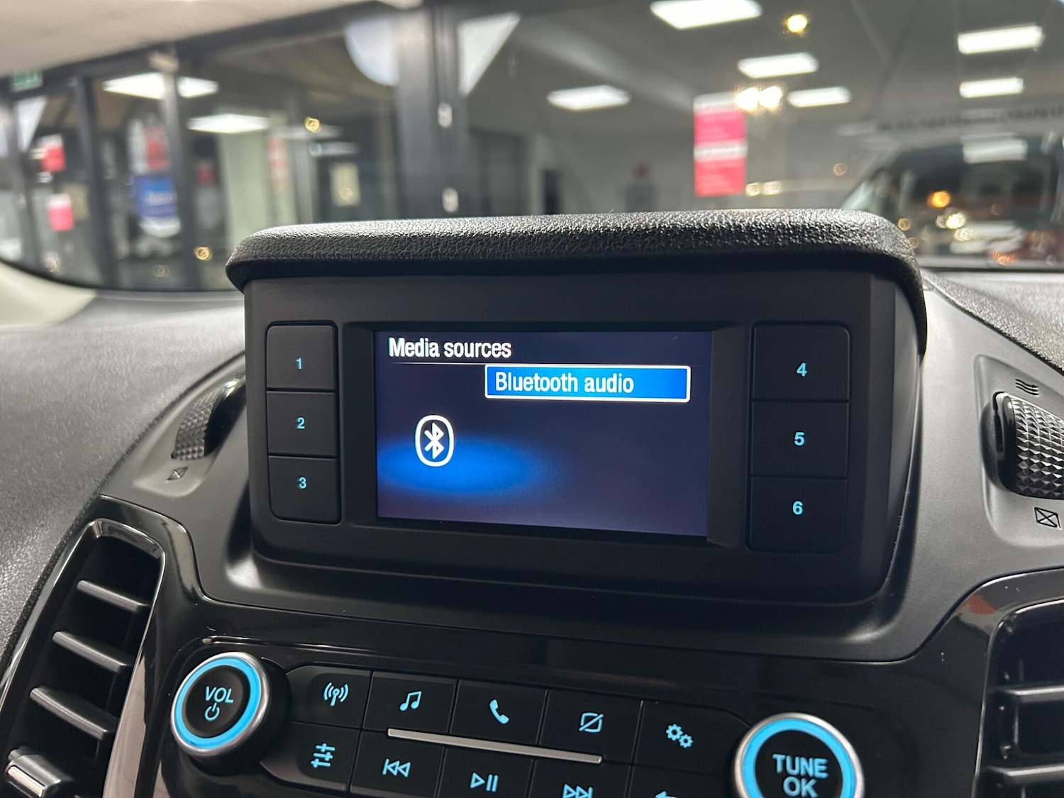 Used Ford Tourneo Connect 2020 for sale - 76689862: Photo 24