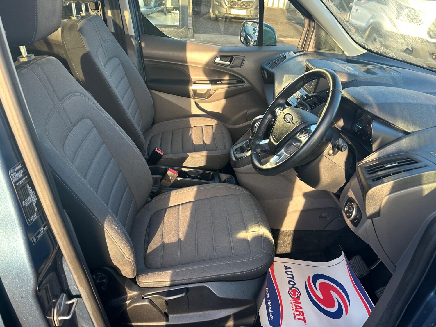 Used Ford Tourneo Connect 2020 for sale - 76689862: Photo 9