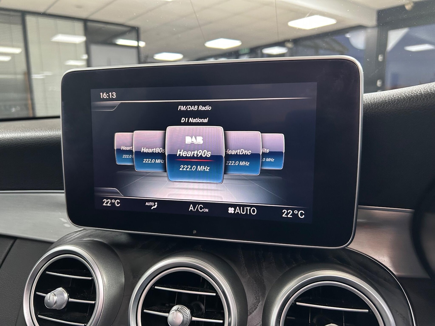 Used Mercedes-Benz C Class 2017 for sale - 76824729: Photo 21