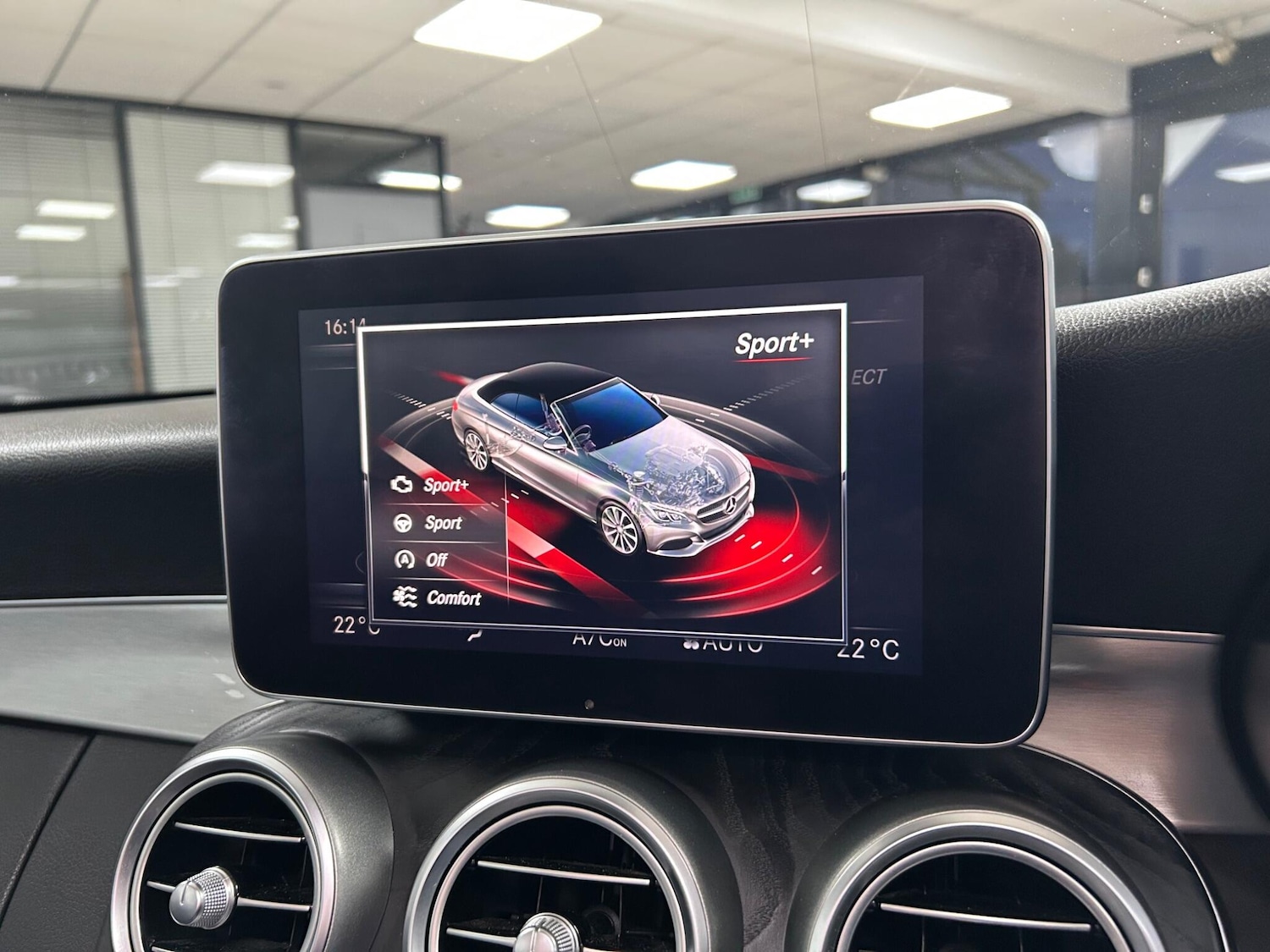 Used Mercedes-Benz C Class 2017 for sale - 76824729: Photo 25