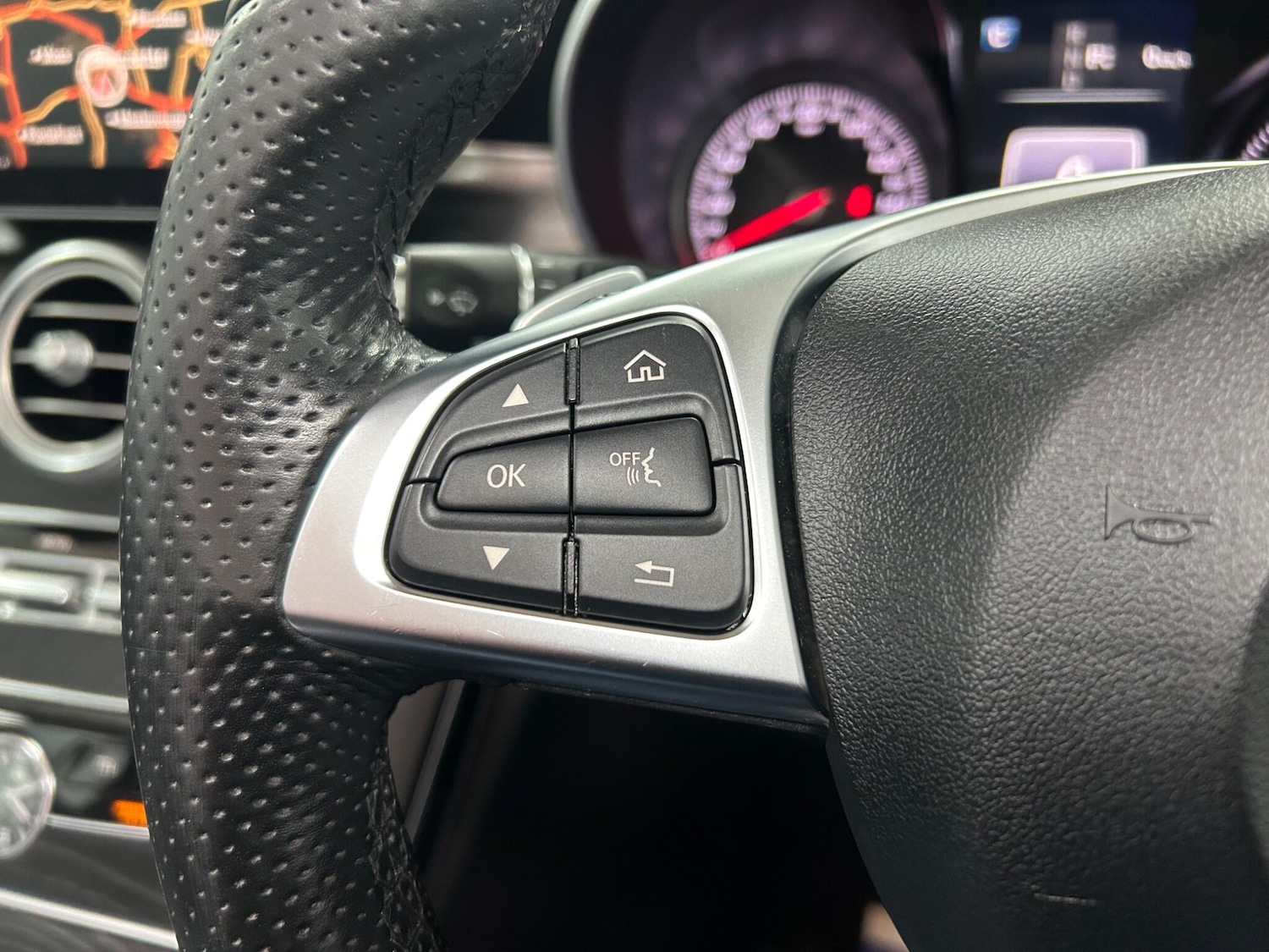 Used Mercedes-Benz C Class 2017 for sale - 76824729: Photo 34