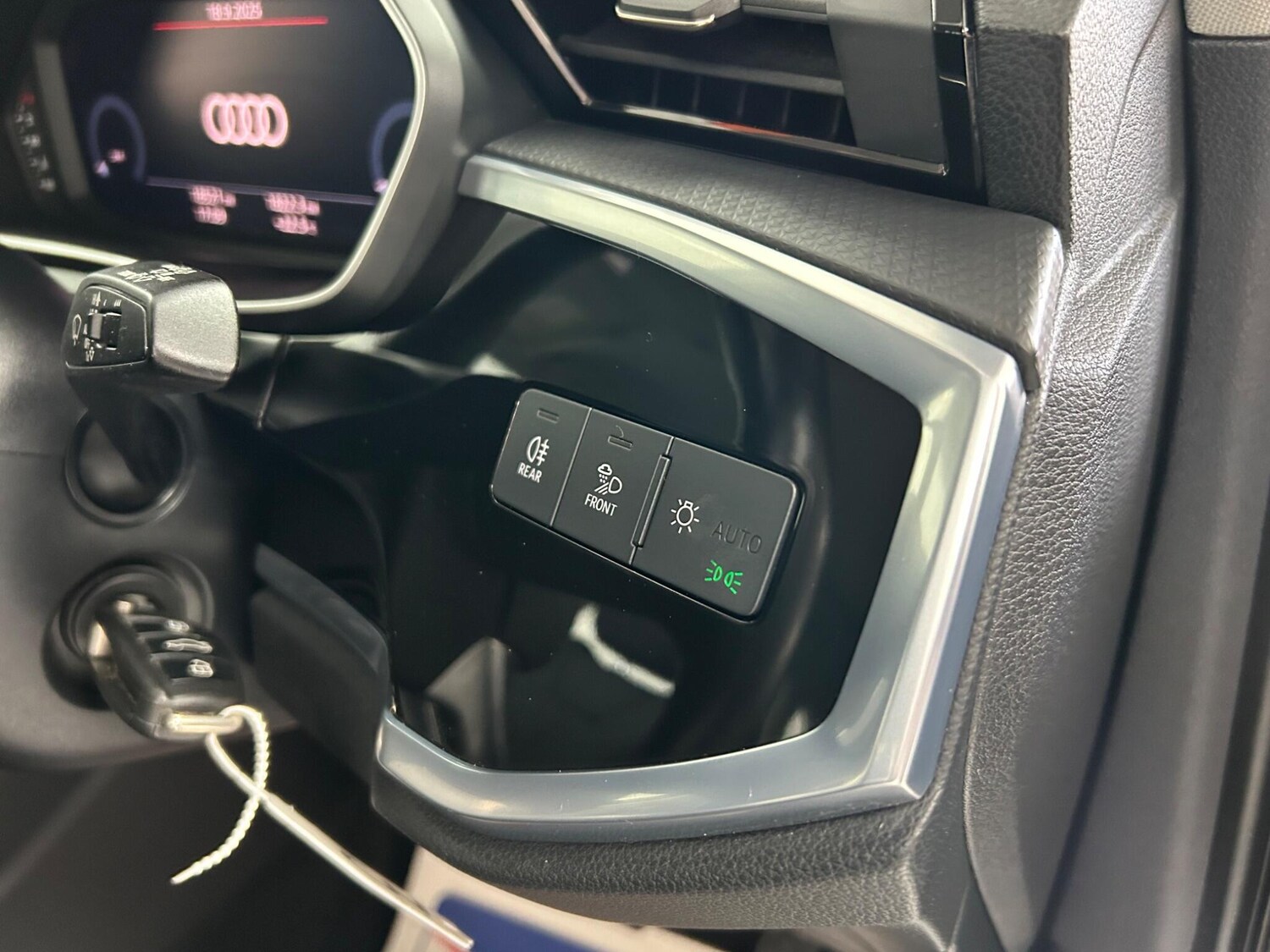 Used Audi Q3 2021 for sale - 75258196: Photo 38