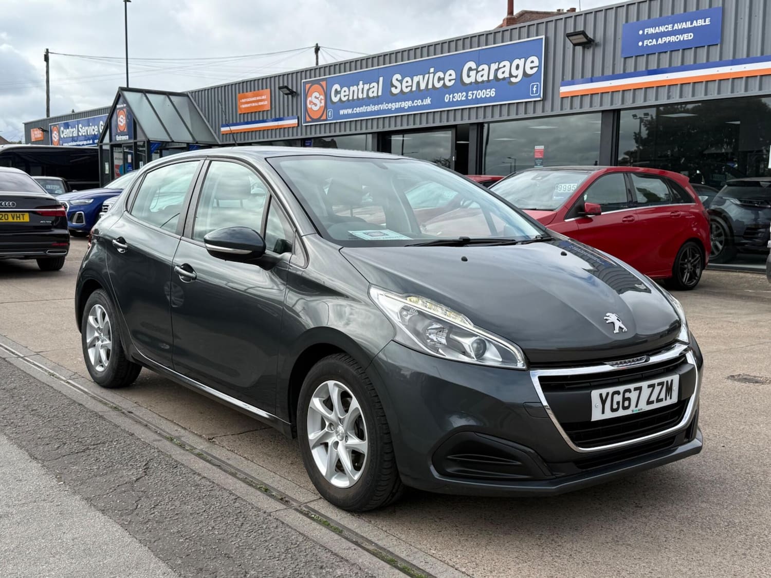 Peugeot 208