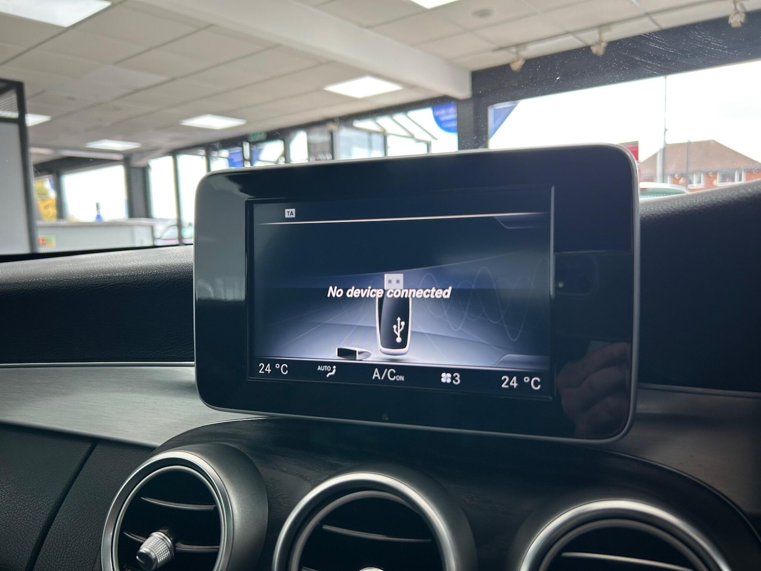 Used Mercedes-Benz C-Class 2016 for sale - 76109066: Photo 38