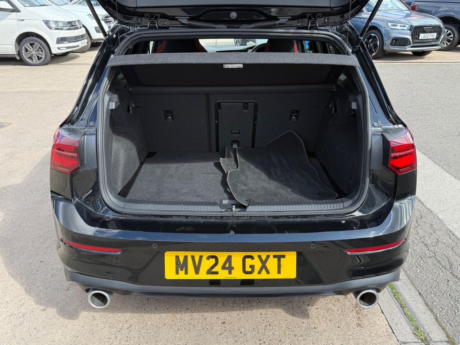 Used Volkswagen Golf 2024 for sale - 75884020: Photo 48