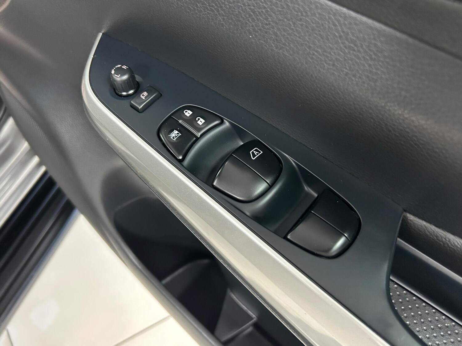 Used Nissan Navara 2020 for sale - 76849946: Photo 44