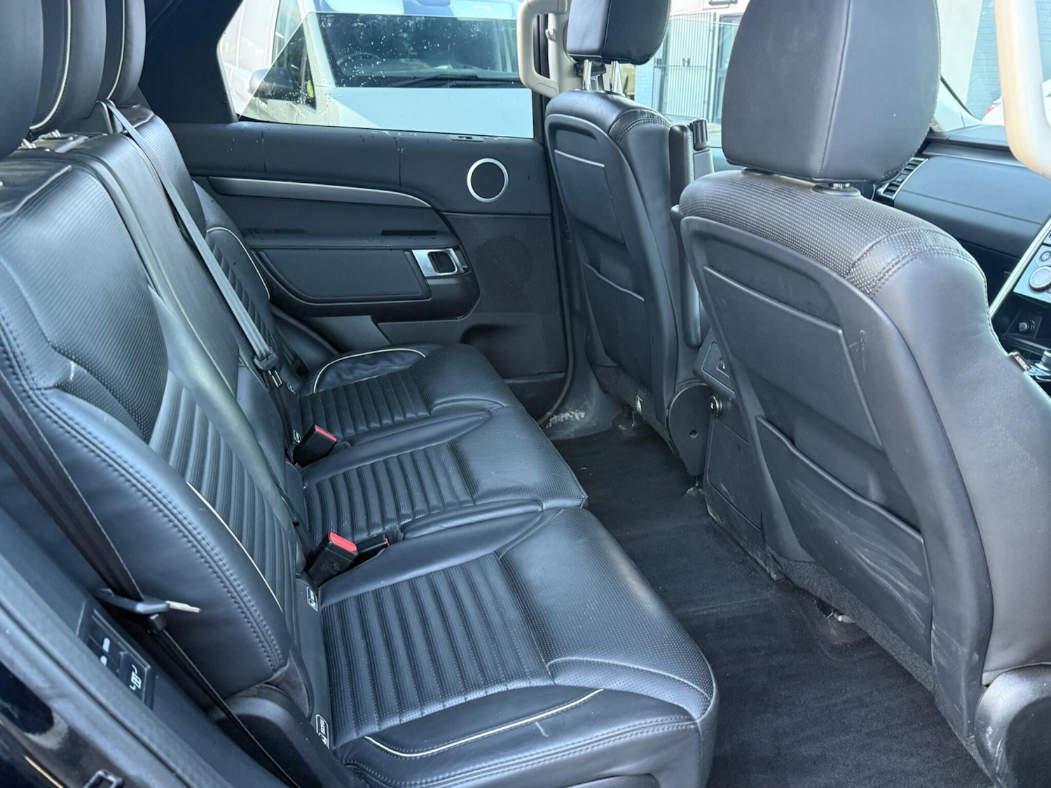 Used Land Rover Discovery 2018 for sale - 76887324: Photo 11