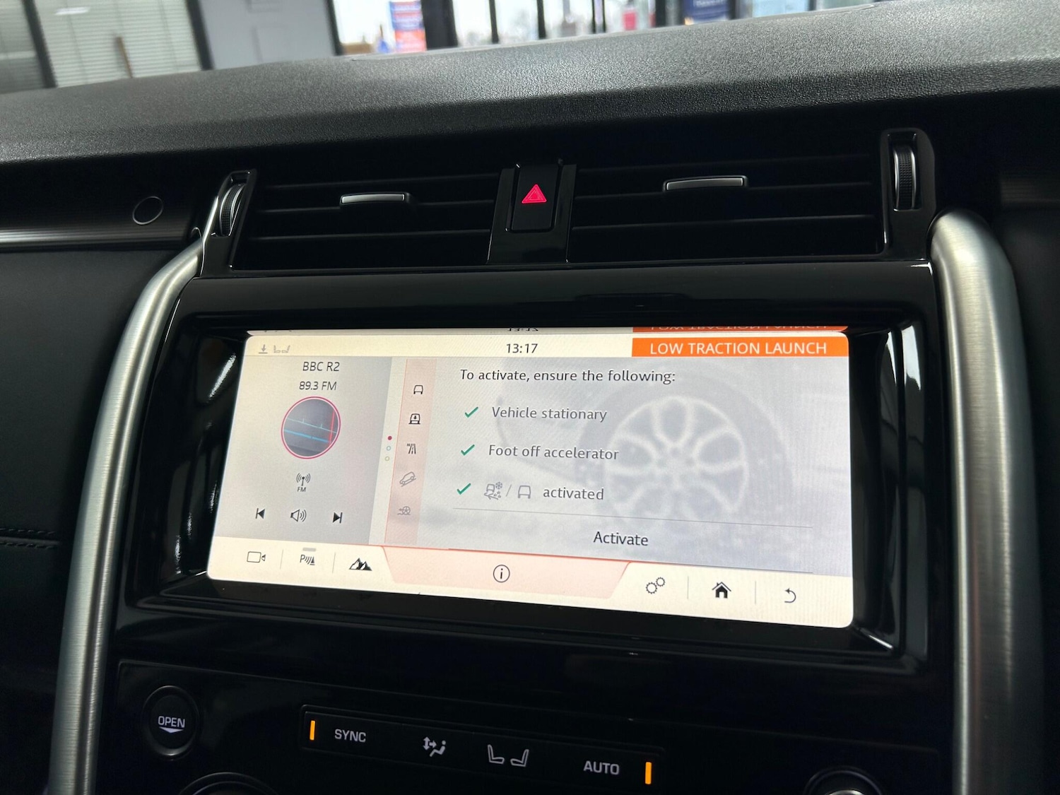 Used Land Rover Discovery 2018 for sale - 76887324: Photo 30