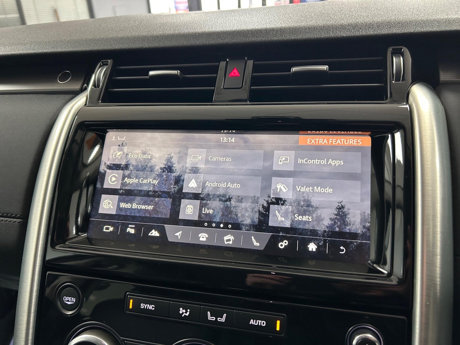 Used Land Rover Discovery 2018 for sale - 76887324: Photo 37