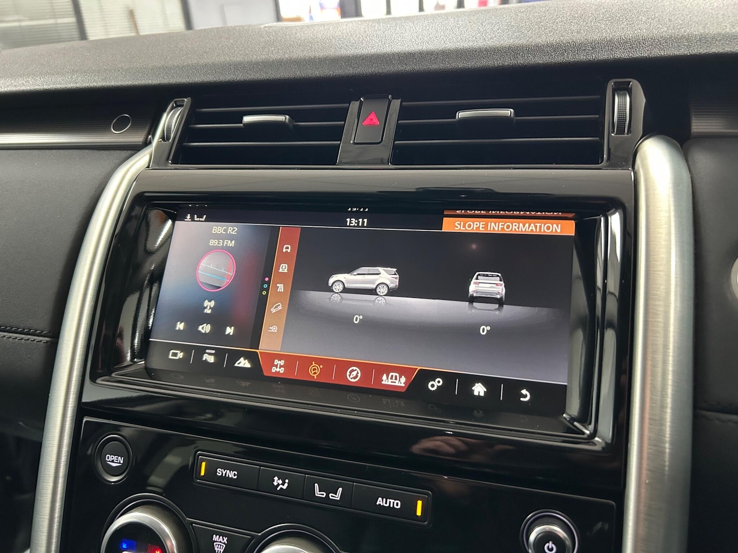 Used Land Rover Discovery 2018 for sale - 76887324: Photo 39