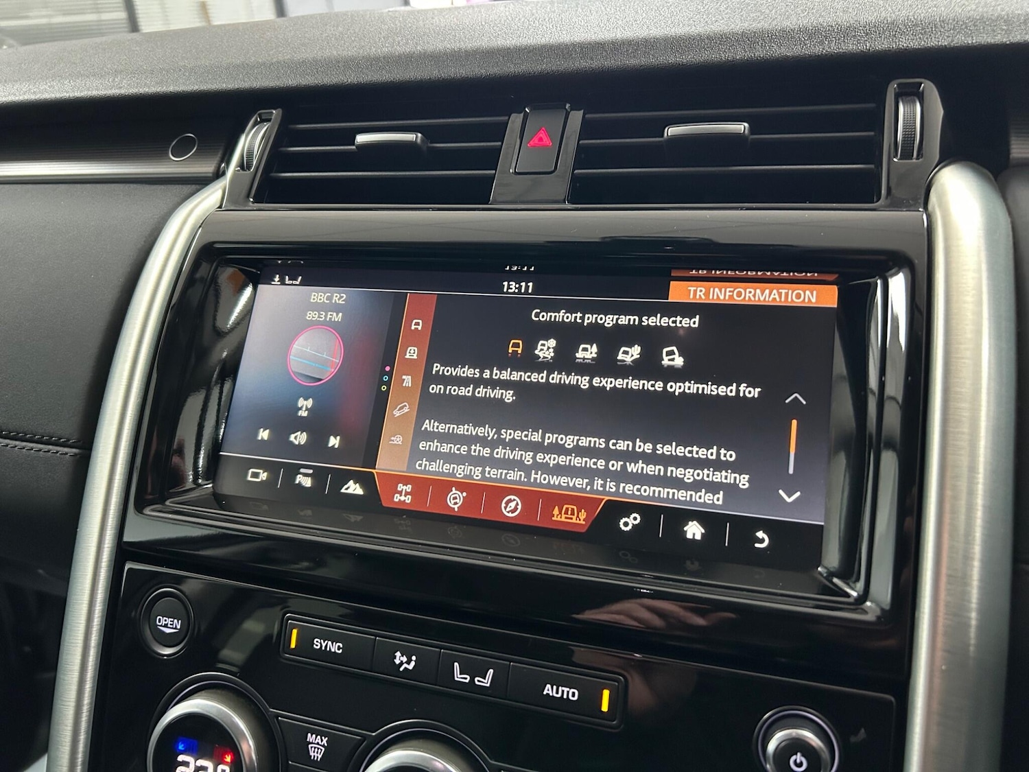 Used Land Rover Discovery 2018 for sale - 76887324: Photo 43