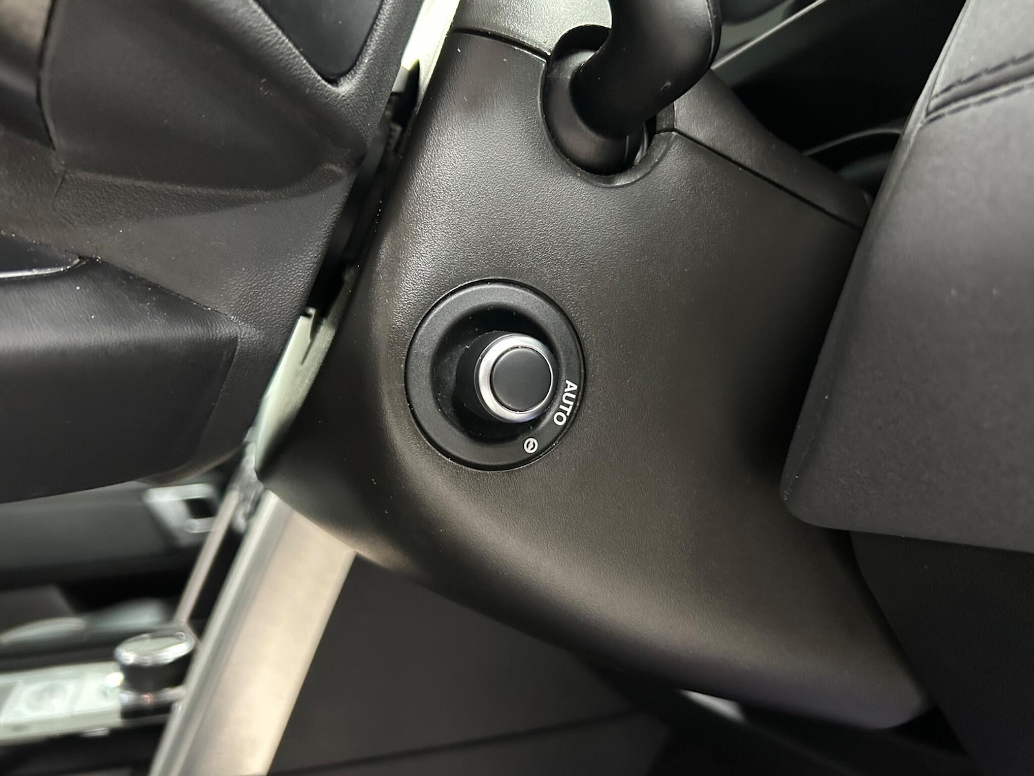 Used Land Rover Discovery 2018 for sale - 76887324: Photo 64