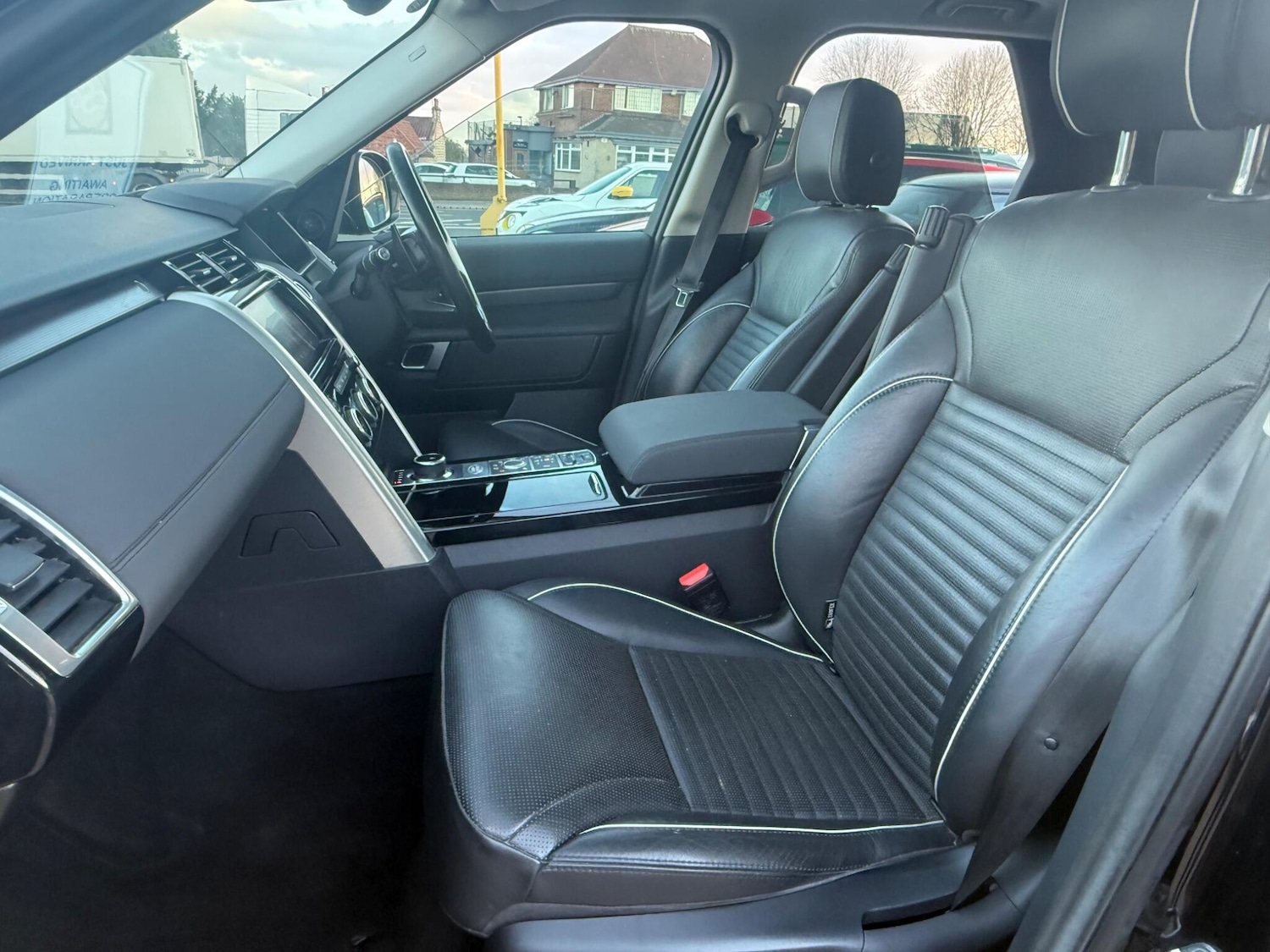 Used Land Rover Discovery 2018 for sale - 76887324: Photo 7