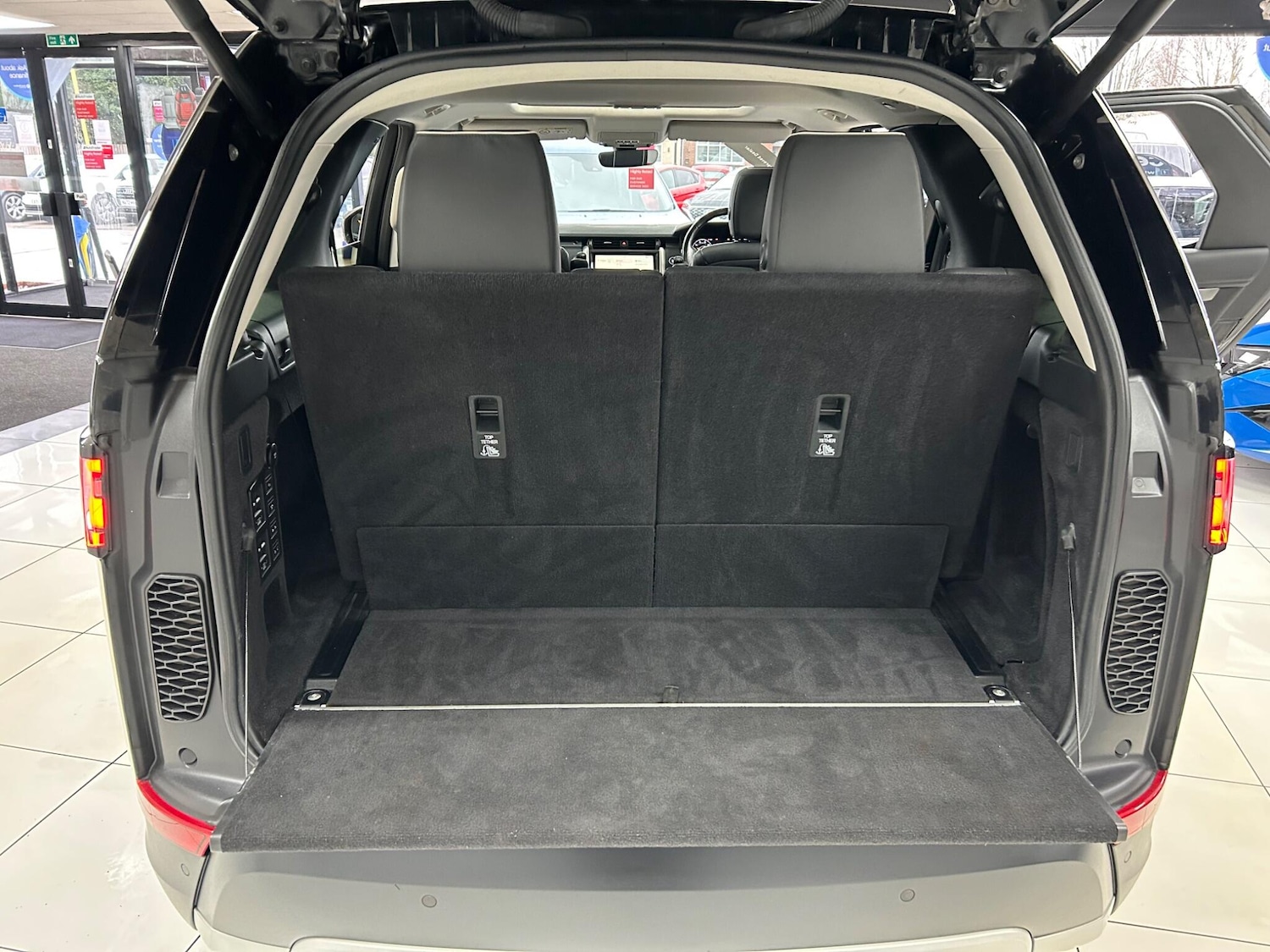 Used Land Rover Discovery 2018 for sale - 76887324: Photo 71